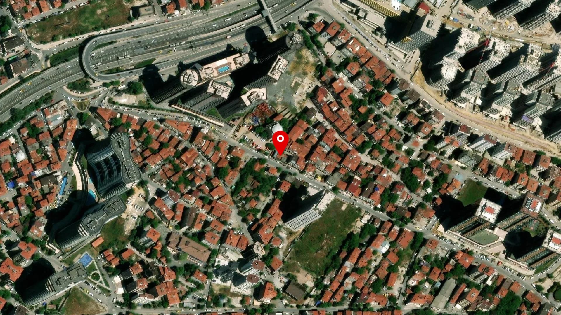 Özkardeşler Metal — Kadıköy Hızırbey Caddesi uydu görünümü